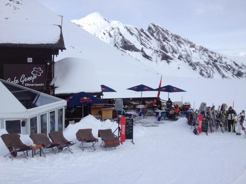 Berggasthaus First - Only Accessible By Cable Car Grindelwald Exterior photo